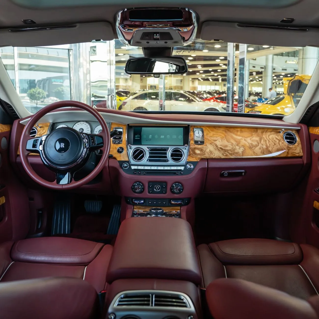2015 Rolls-Royce Ghost offered by a specialist dealer in Dubai, United Arab Emirates, photo 17 of 20