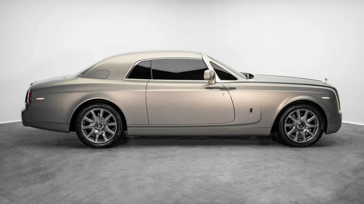 2015 Rolls-Royce Phantom Coupé One of One, 3/30