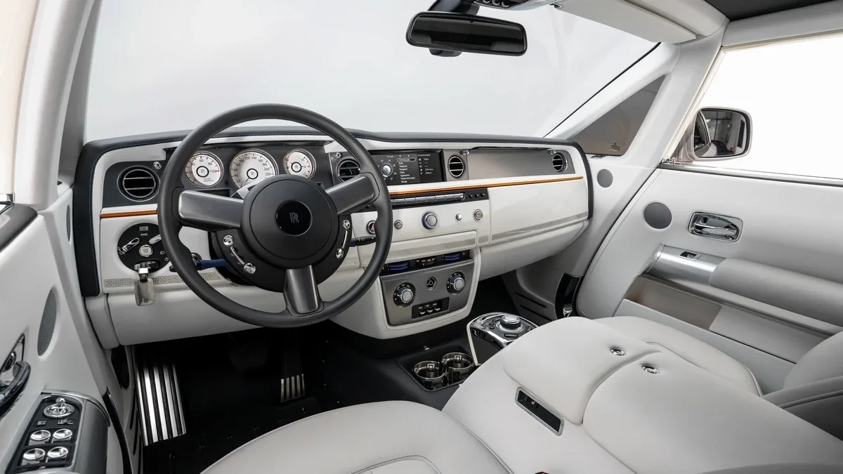 2015 Rolls-Royce Phantom Coupé One of One, 21/30