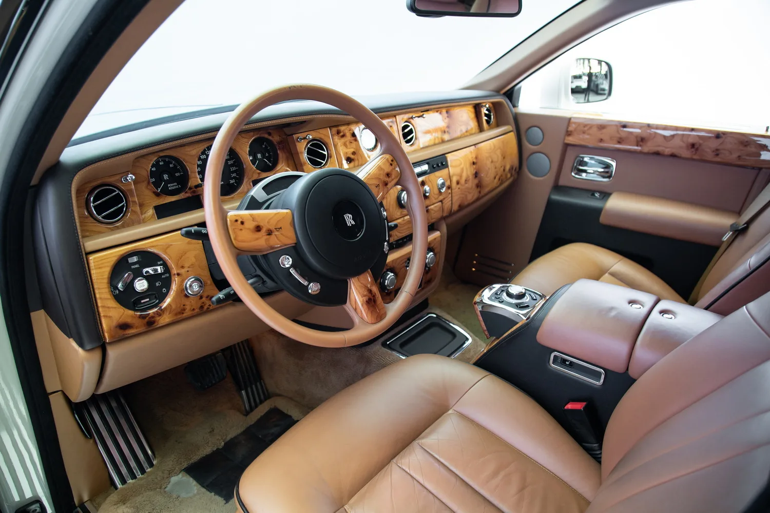 2015 Rolls-Royce Phantom VII, 7/14