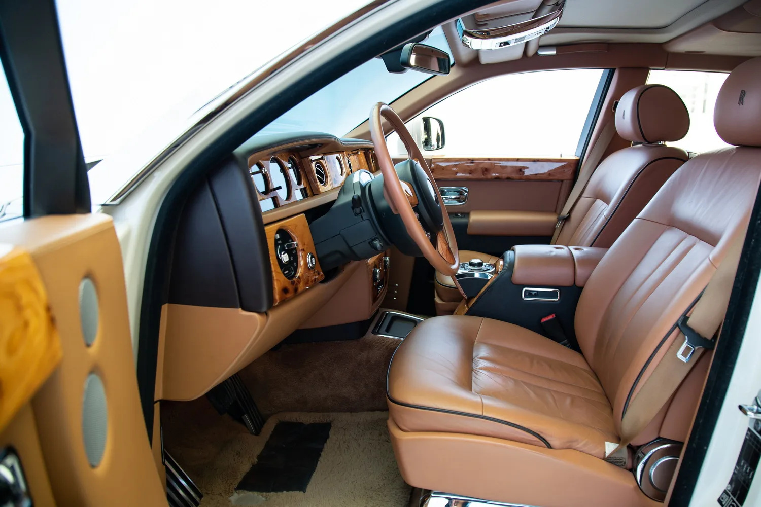 2015 Rolls-Royce Phantom VII, 8/14