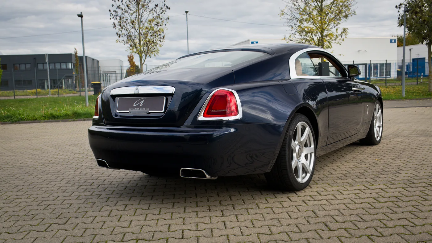 2015 Rolls-Royce Wraith offered by a specialist dealer in Cologne, Germany, photo 7 of 25