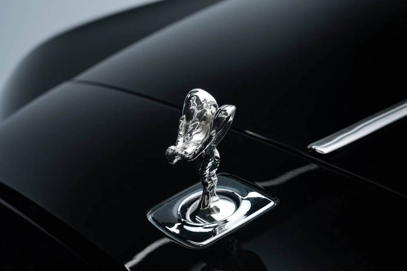2015 Rolls-Royce Wraith offered by a specialist dealer in Putzbrunn, Germany, photo 5 of 15