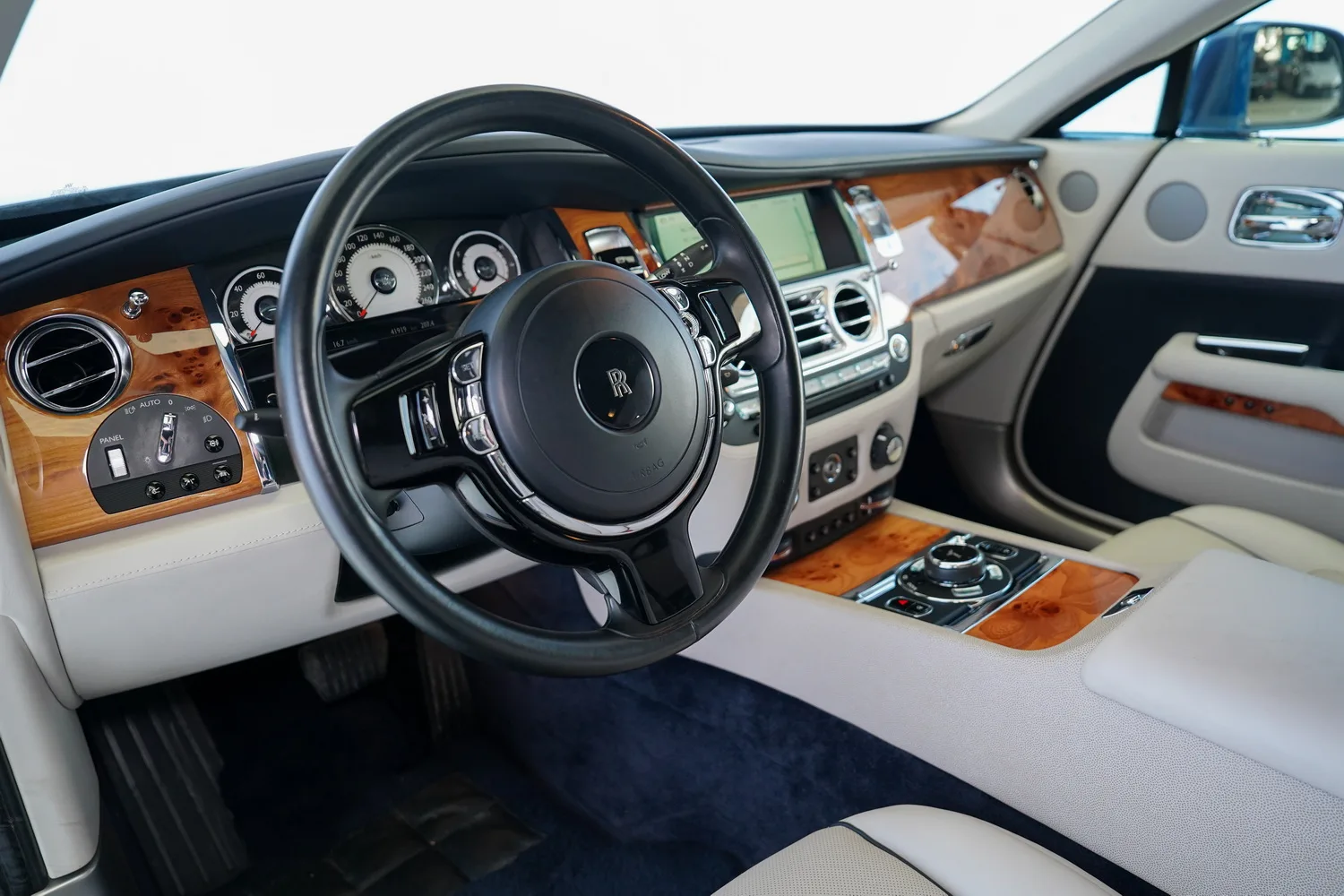2015 Rolls-Royce Wraith, 7/14