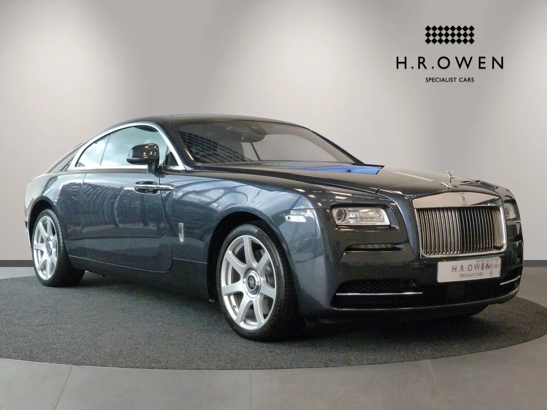 2015 Rolls-Royce Wraith proposée par un groupe de concessions agréées à Cheltenham, Royaume-Uni, photo principale