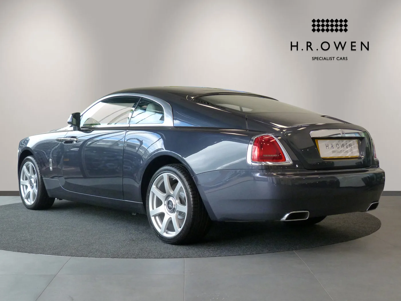 2015 Rolls-Royce Wraith angeboten von einer Vertragshändlergruppe in Cheltenham, Vereinigtes Königreich, Foto 2 von 25