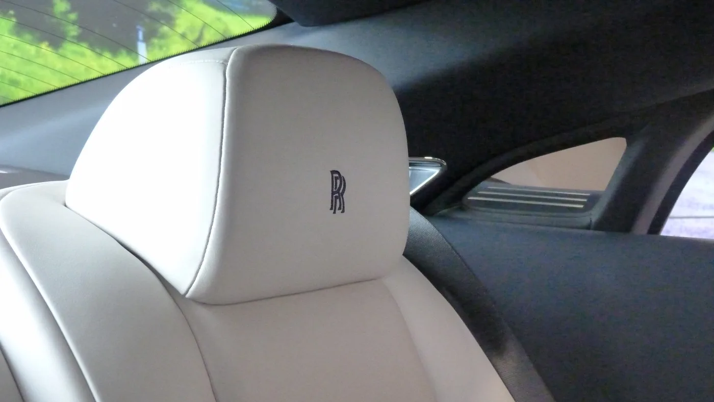 2015 Rolls-Royce Wraith angeboten von einer Vertragshändlergruppe in Cheltenham, Vereinigtes Königreich, Foto 19 von 25
