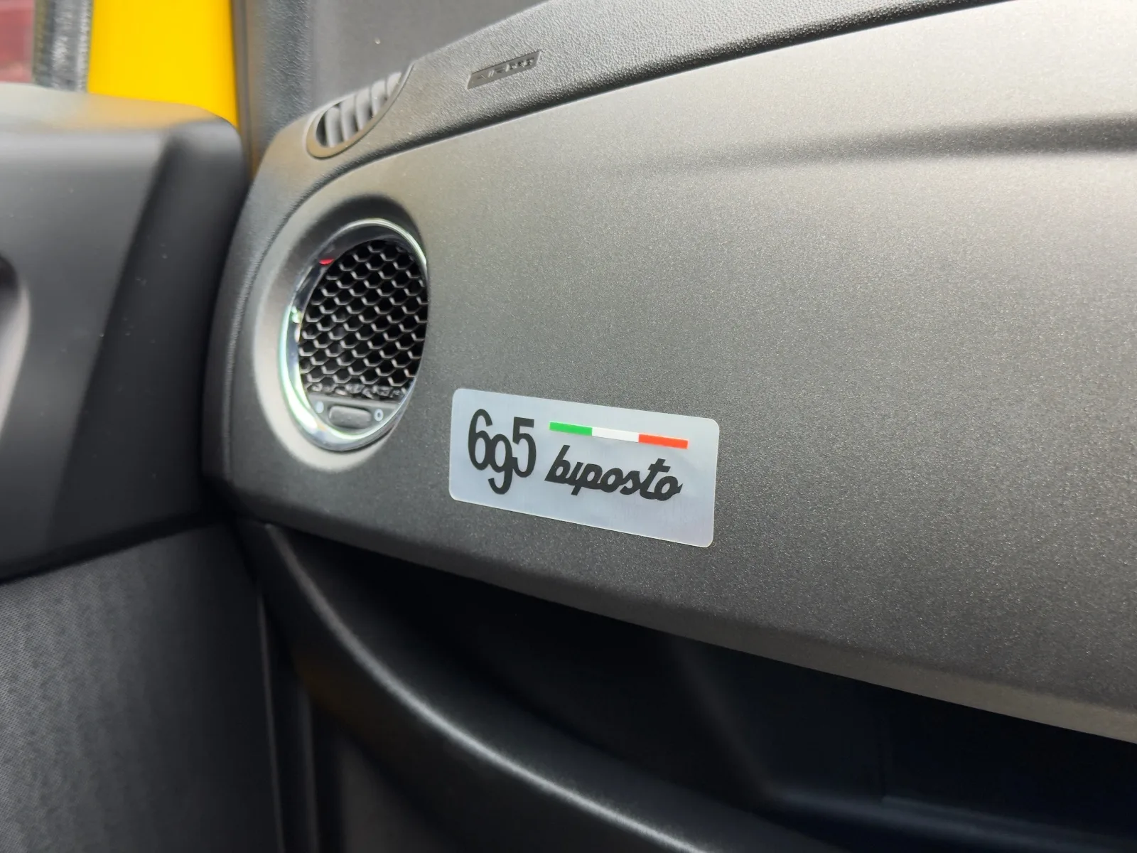 2016 Abarth 695 Biposto Record, 27/30