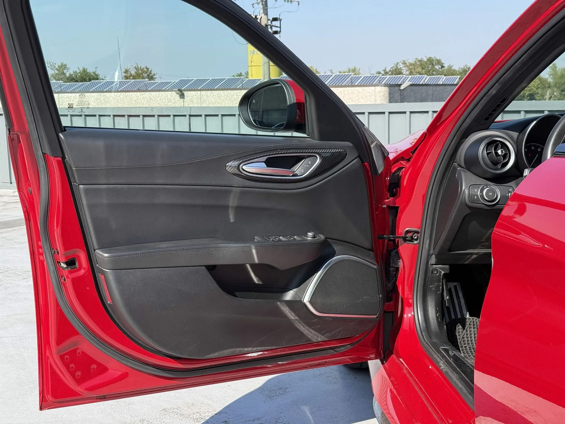 2016 Alfa Romeo Giulia Quadrifoglio, 14/24