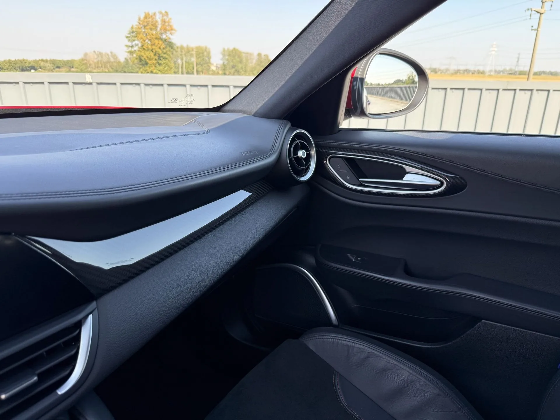 2016 Alfa Romeo Giulia Quadrifoglio, 22/24