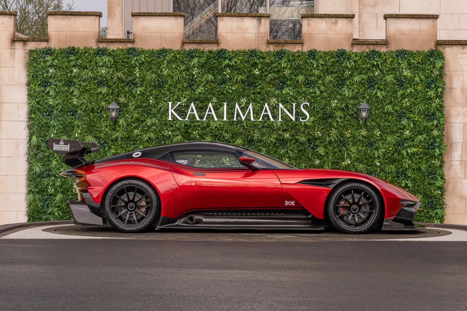 2016 Aston Martin Vulcan, 3/30