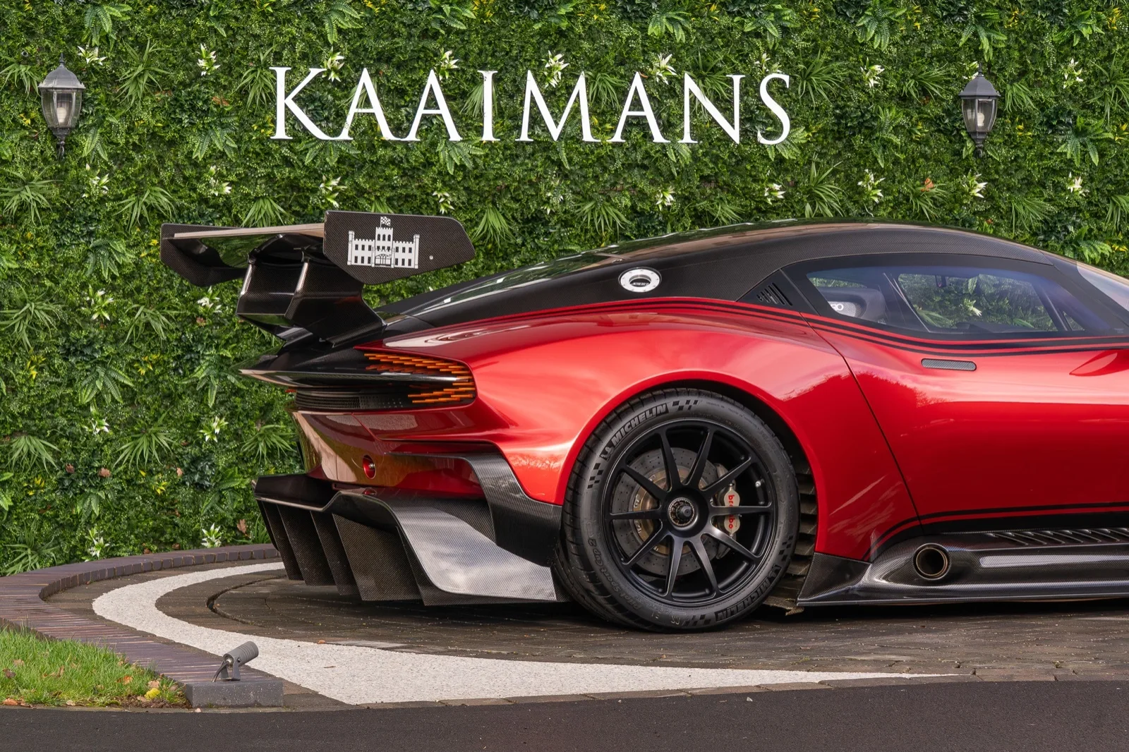 2016 Aston Martin Vulcan, 4/30