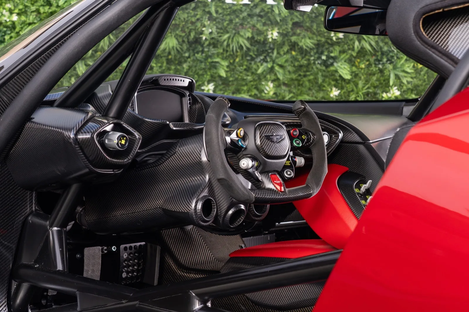 2016 Aston Martin Vulcan, 27/30