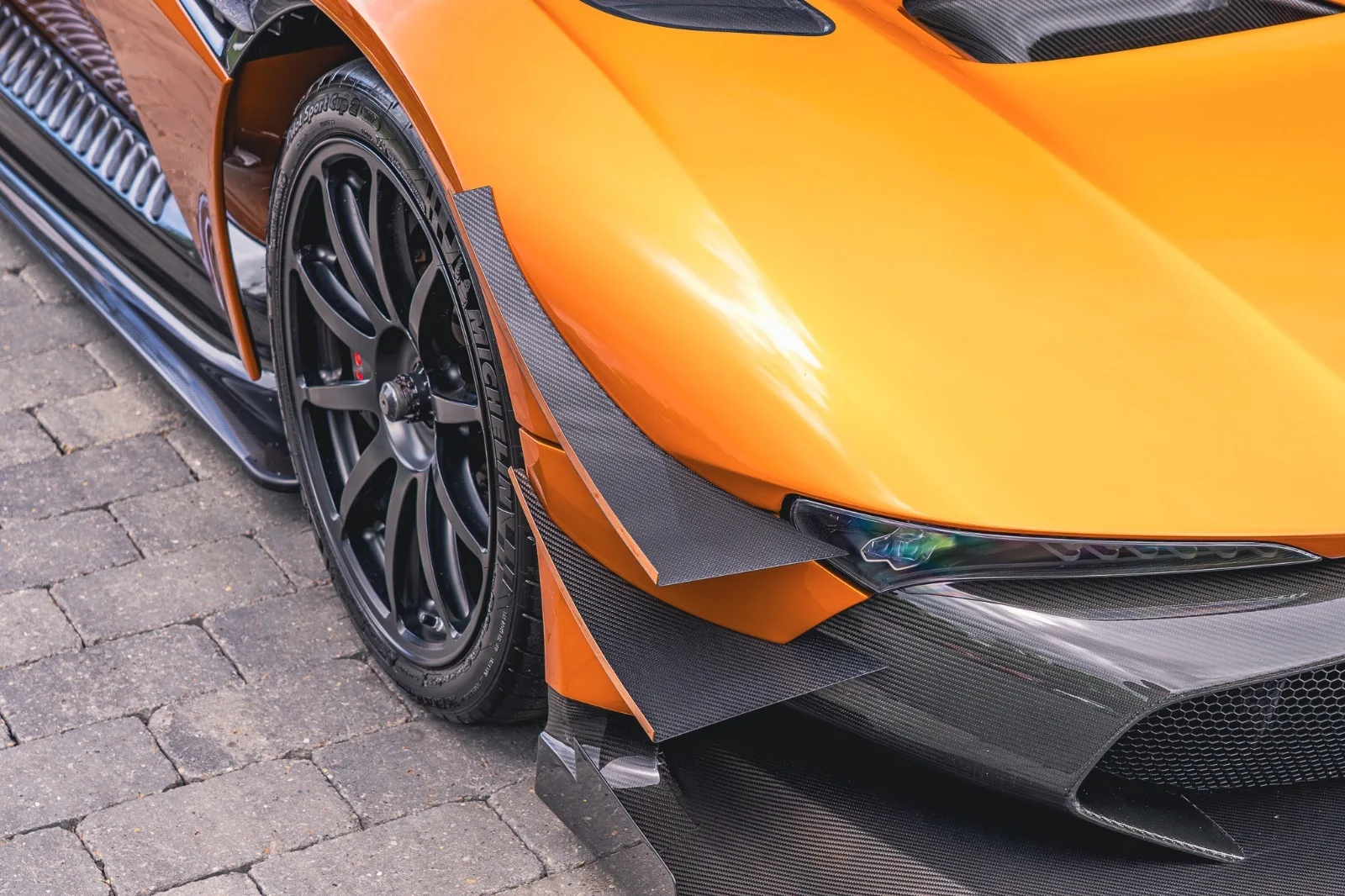 2016 Aston Martin Vulcan AMR Pro, 23/30