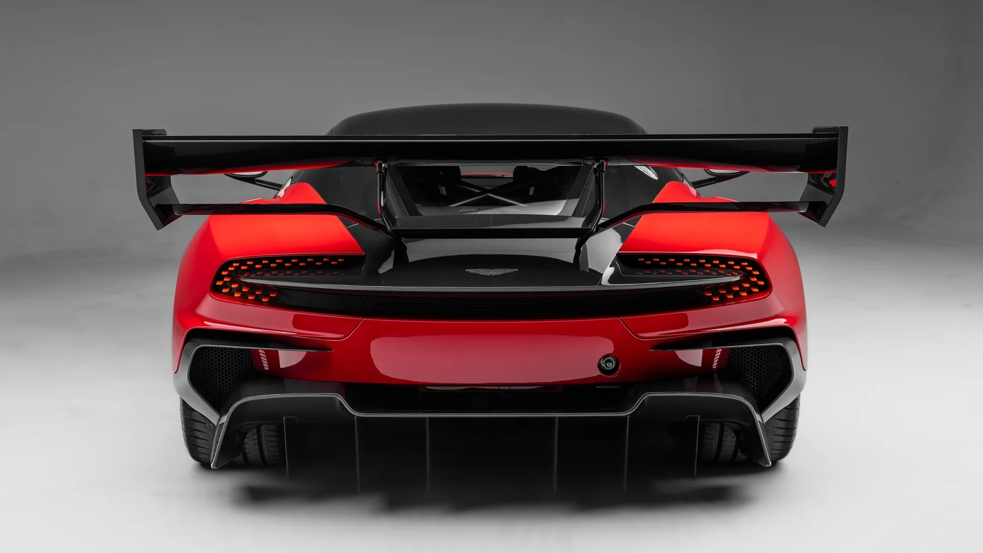 Aston Martin Vulcan de 2016, 6/29
