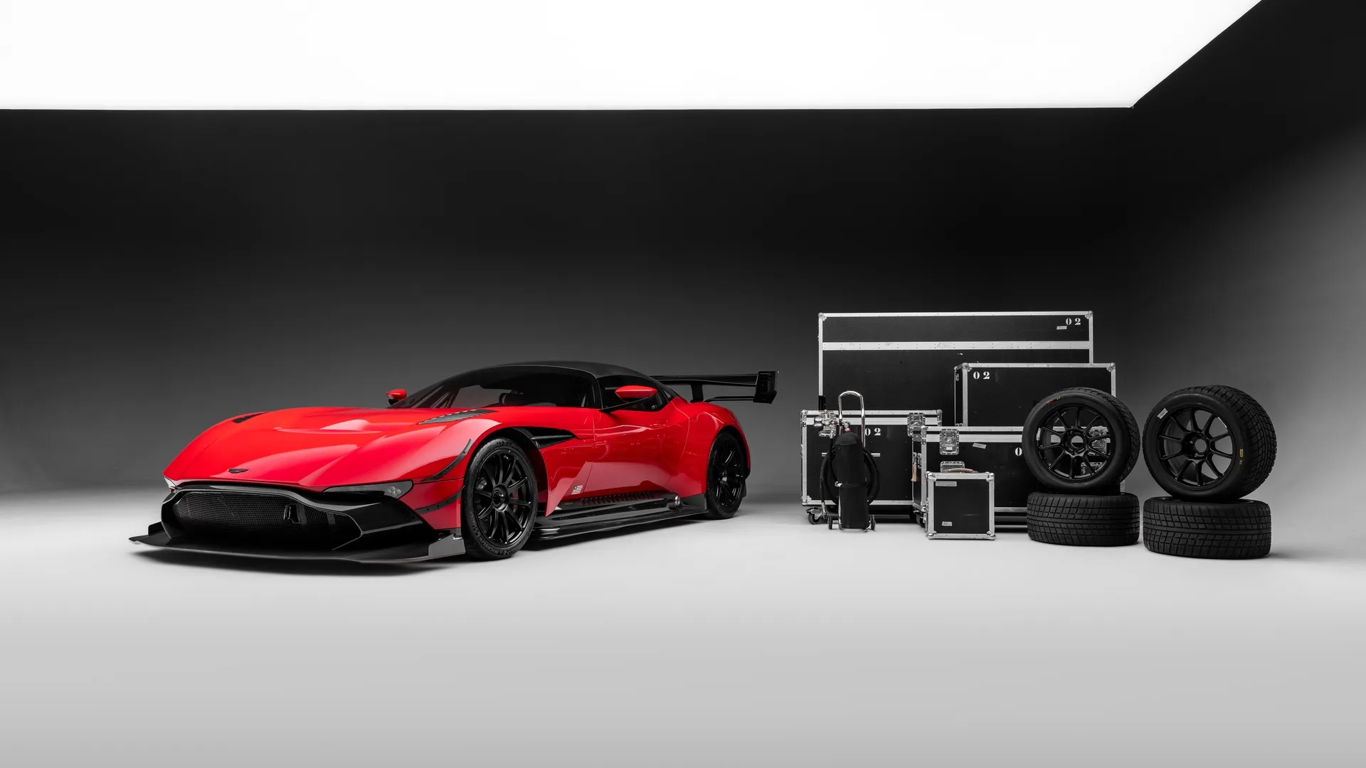 Aston Martin Vulcan de 2016, 20/29