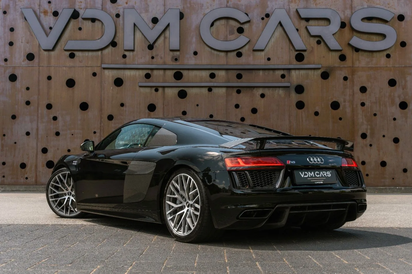 2016 Audi R8 V10 plus quattro angeboten von einem Supersportwagenhändler in Gronau, Deutschland, Foto 4 von 25