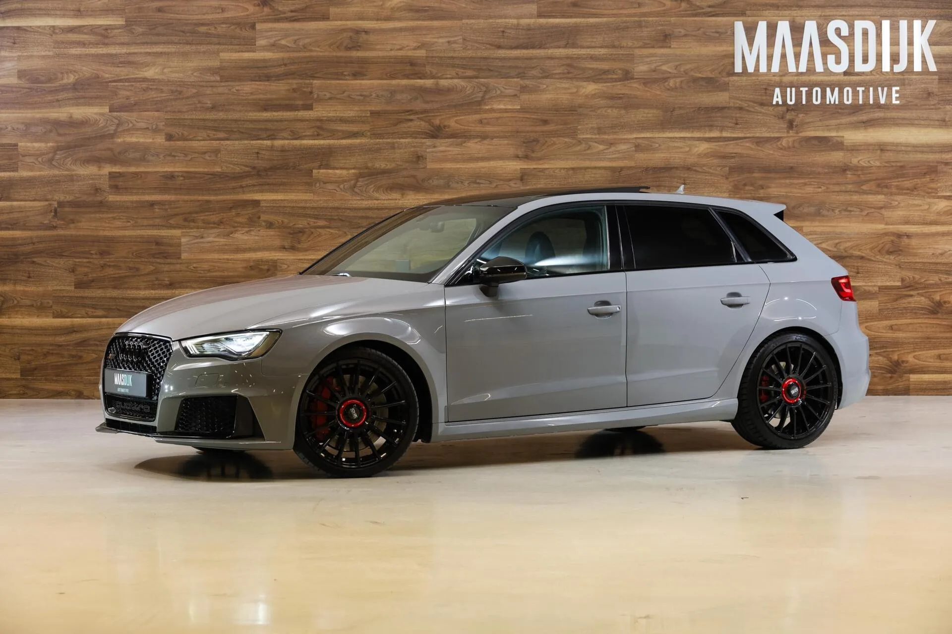 2016 Audi RS3 Sportback offered by a specialist dealer in Werkendam, Netherlands, main photo