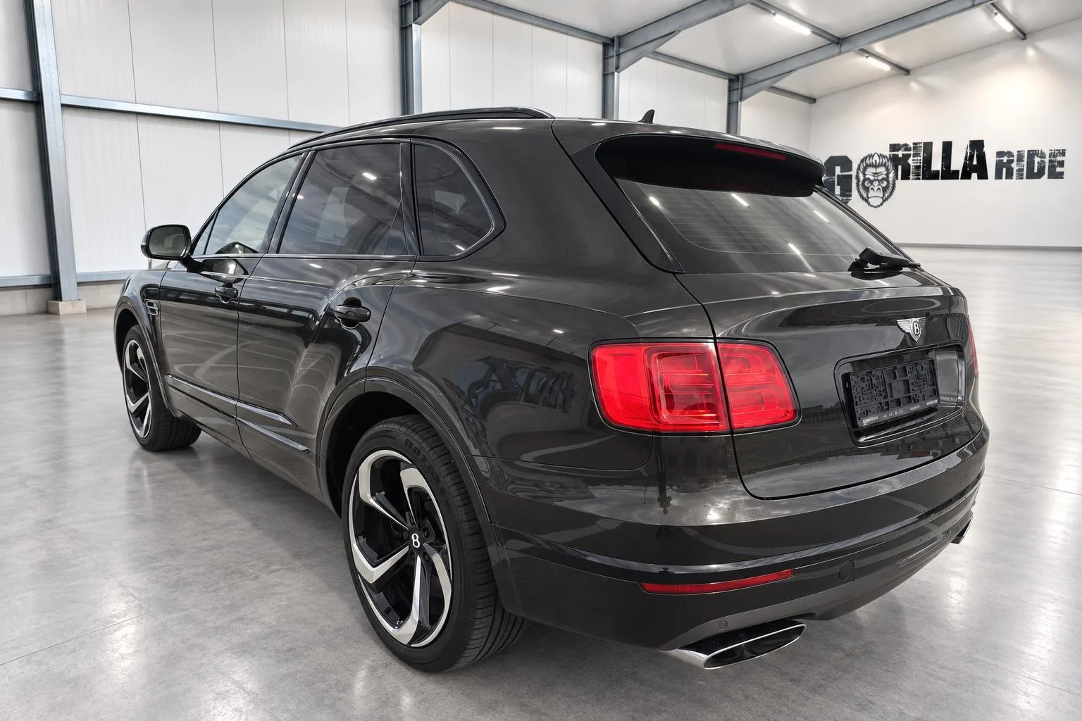 2016 Bentley Bentayga First Edition, 8/30