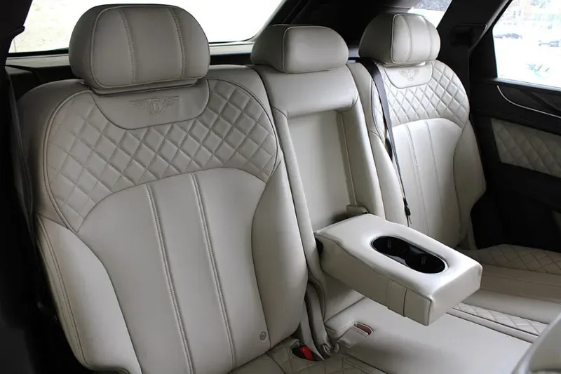 2016 Bentley Bentayga, 22/30
