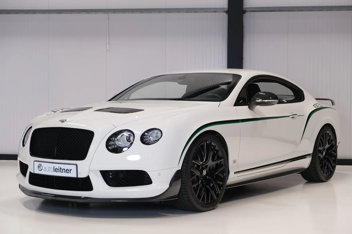 2016 Bentley Continental GT3-R proposée par un négociant en voitures de collection à Alkmaar, Pays-Bas, photo 13 sur 25