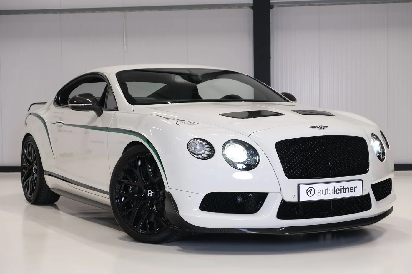2016 Bentley Continental GT3-R proposée par un négociant en voitures de collection à Alkmaar, Pays-Bas, photo 15 sur 25