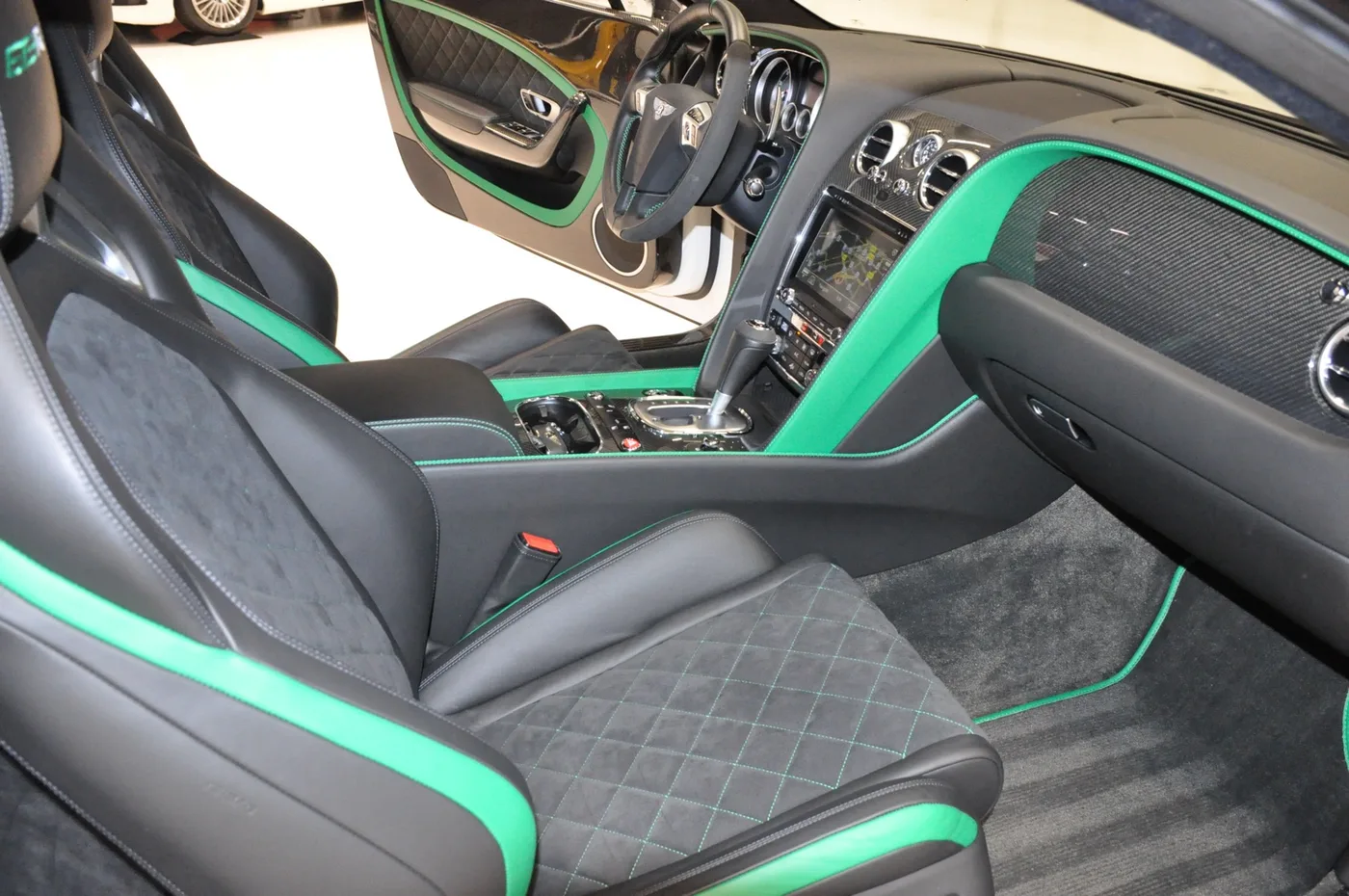 2016 Bentley Continental GT3-R proposée par un négociant en voitures de collection à Alkmaar, Pays-Bas, photo 18 sur 25