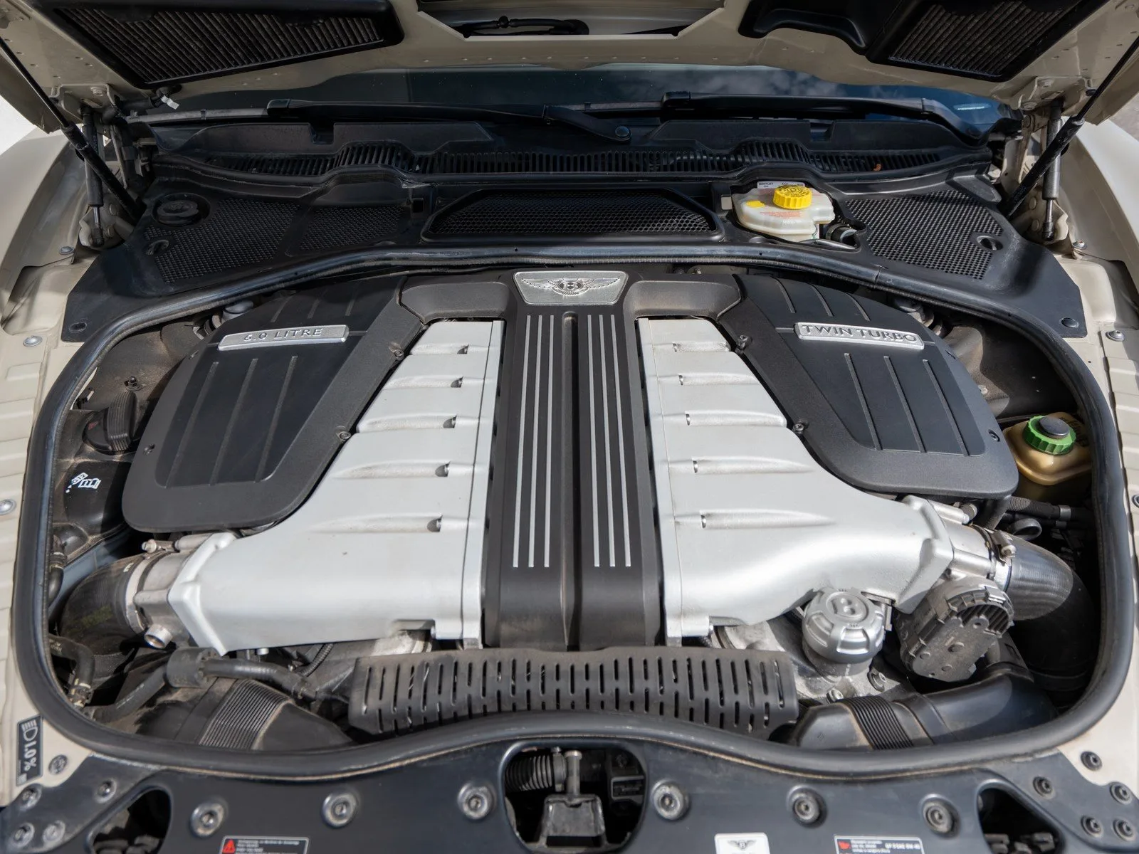 2016 Bentley Flying Spur W12, 14/30