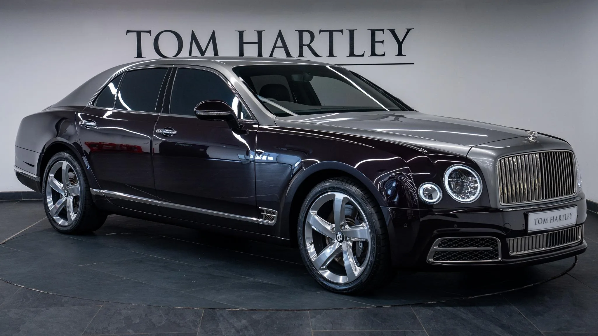 2016 Bentley Mulsanne Speed proposée par un concessionnaire spécialisé à Swadlincote, Royaume-Uni, photo principale