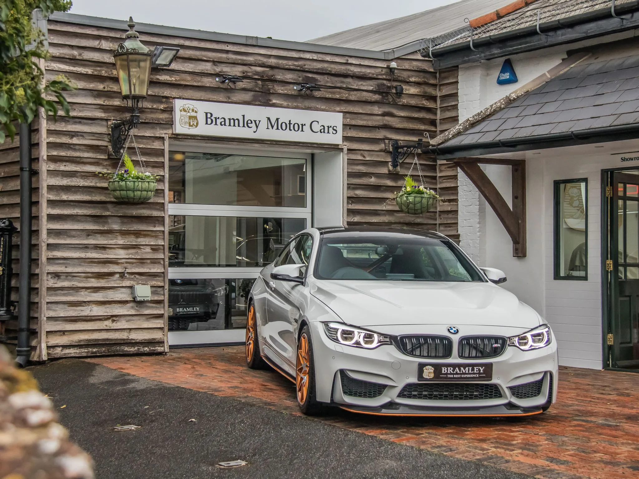 2016 BMW M4 GTS, 2/24