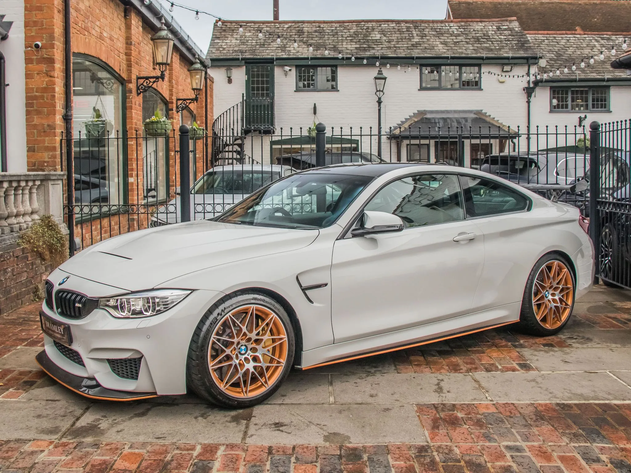 2016 BMW M4 GTS, 5/24