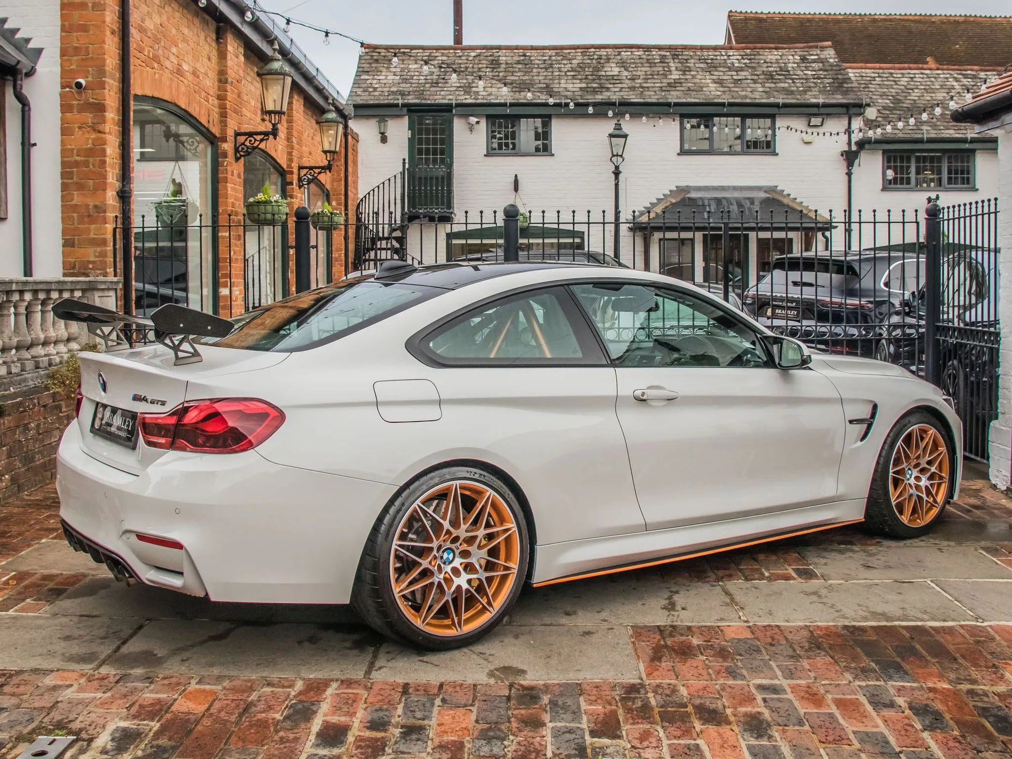 2016 BMW M4 GTS, 8/24