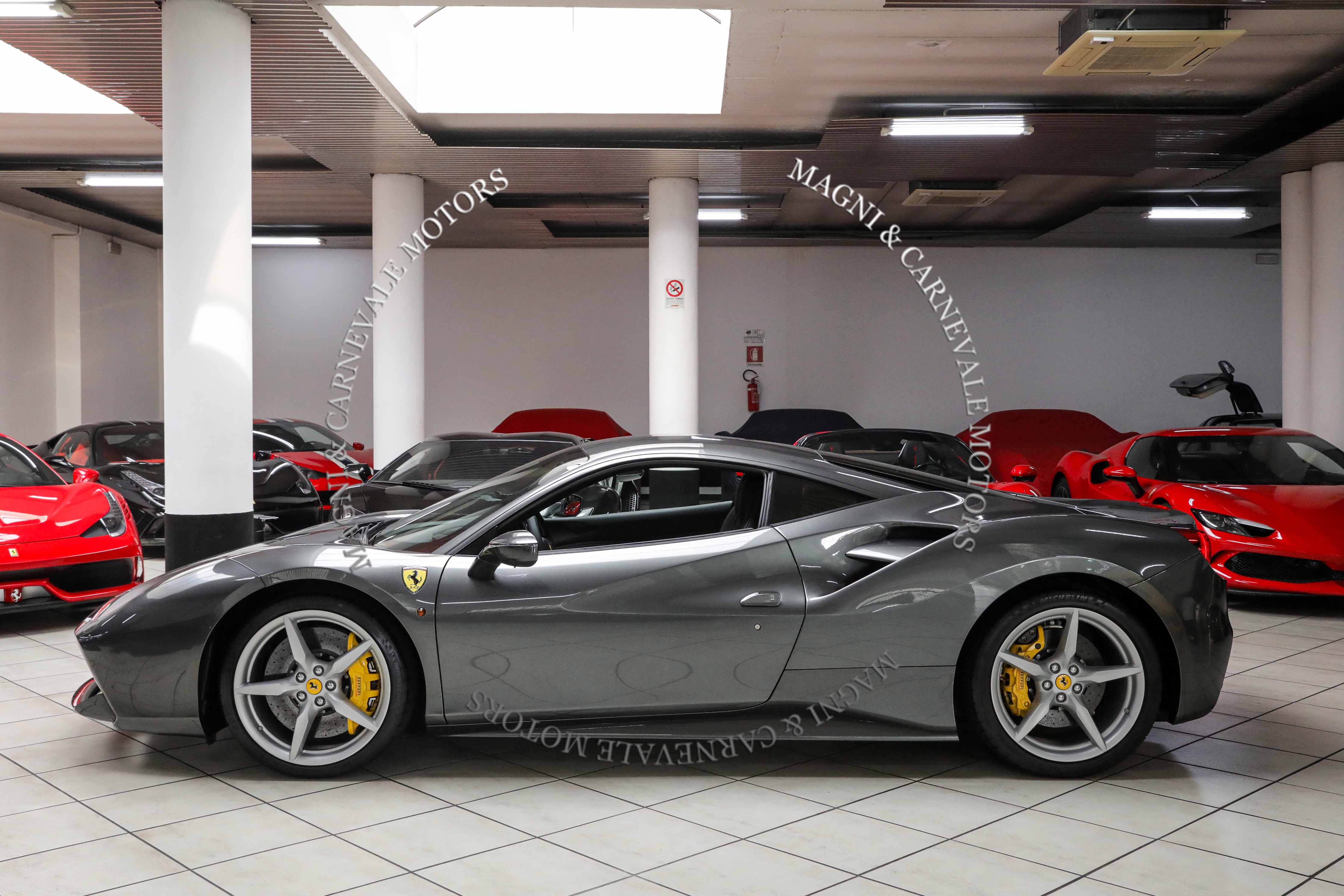 2016 Ferrari 488 GTB offered by a specialist dealer in Milan, Italy, photo 9 of 20