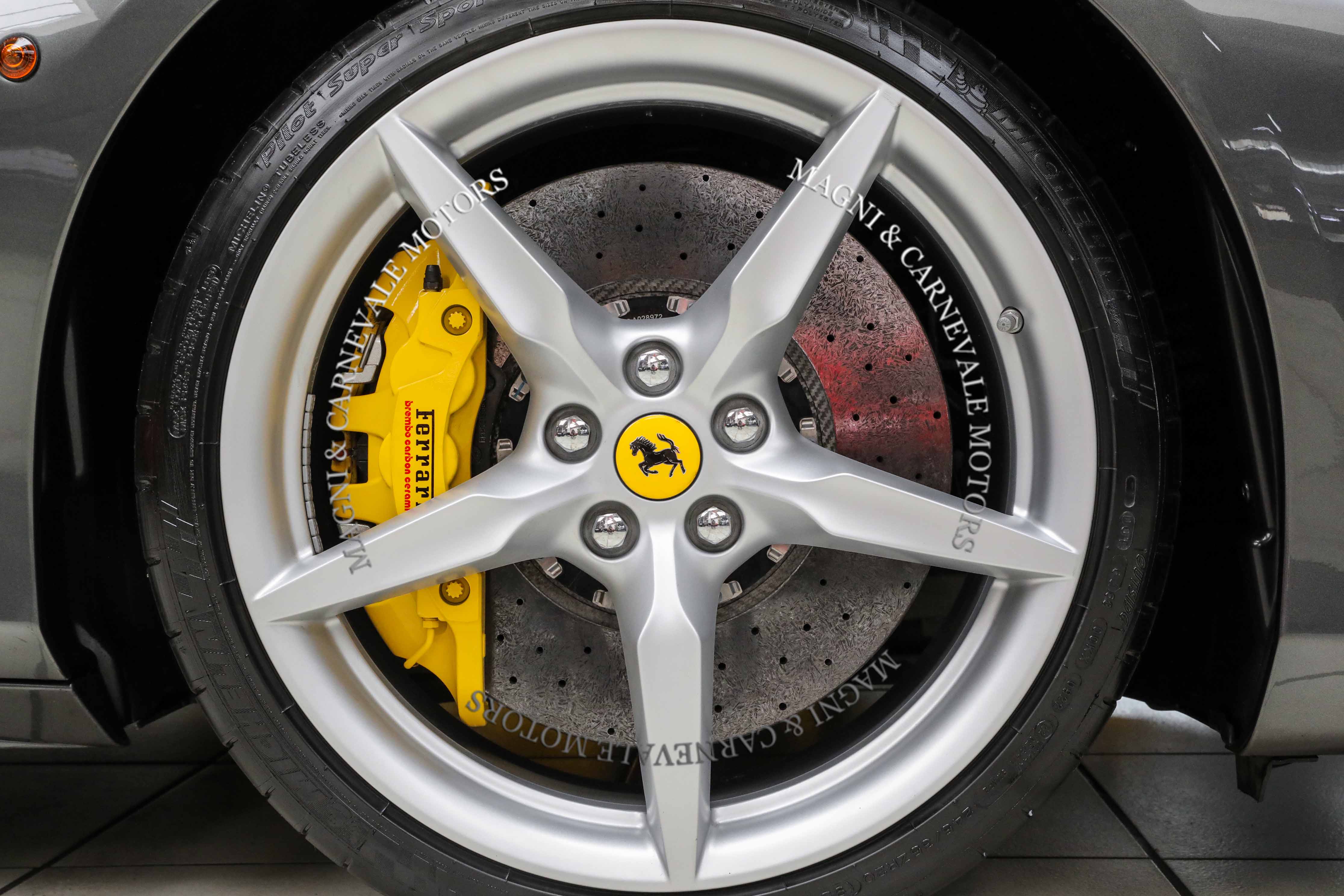 2016 Ferrari 488 GTB offered by a specialist dealer in Milan, Italy, photo 14 of 20