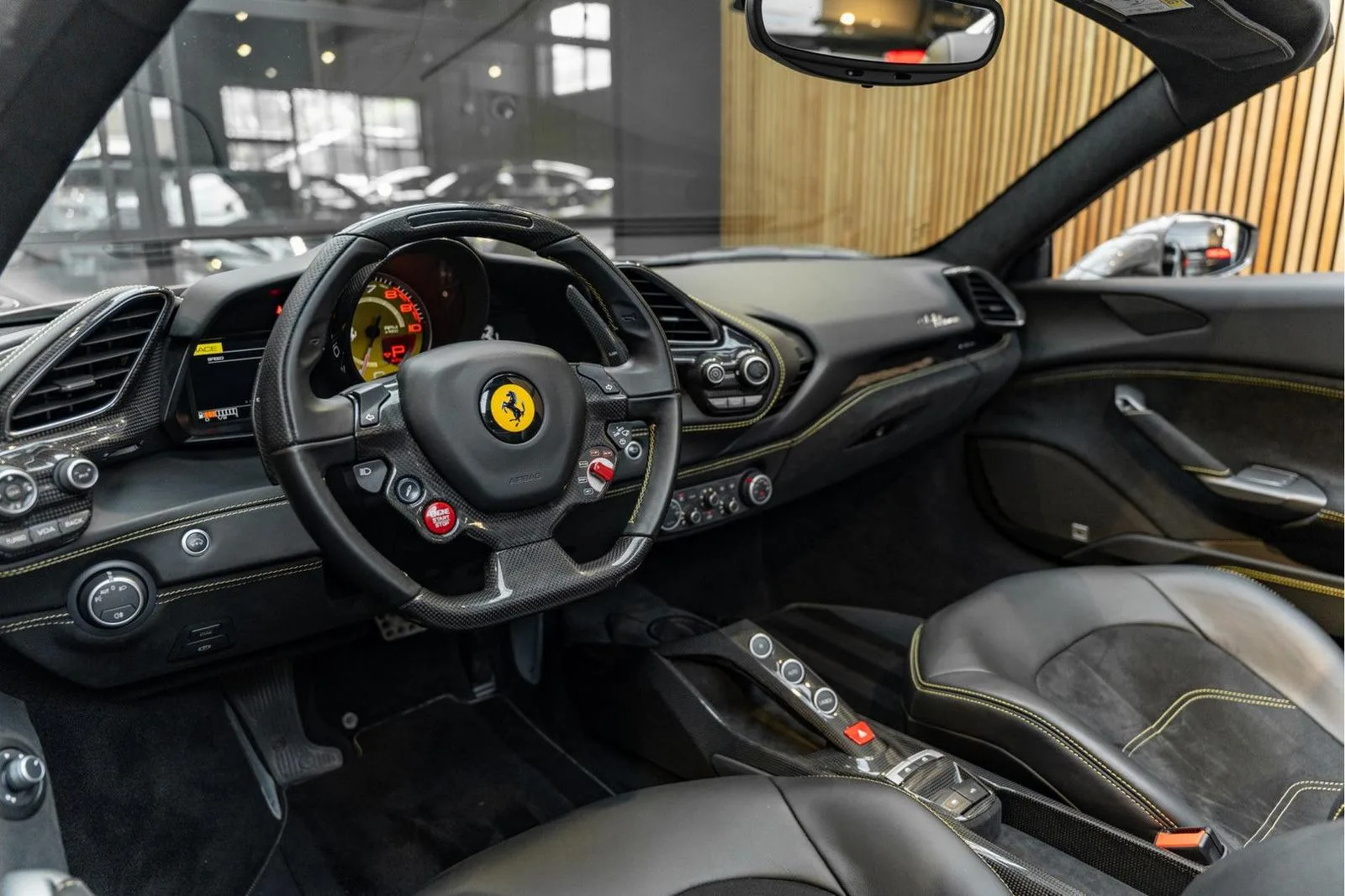 2016 Ferrari 488 Spider, 6/30