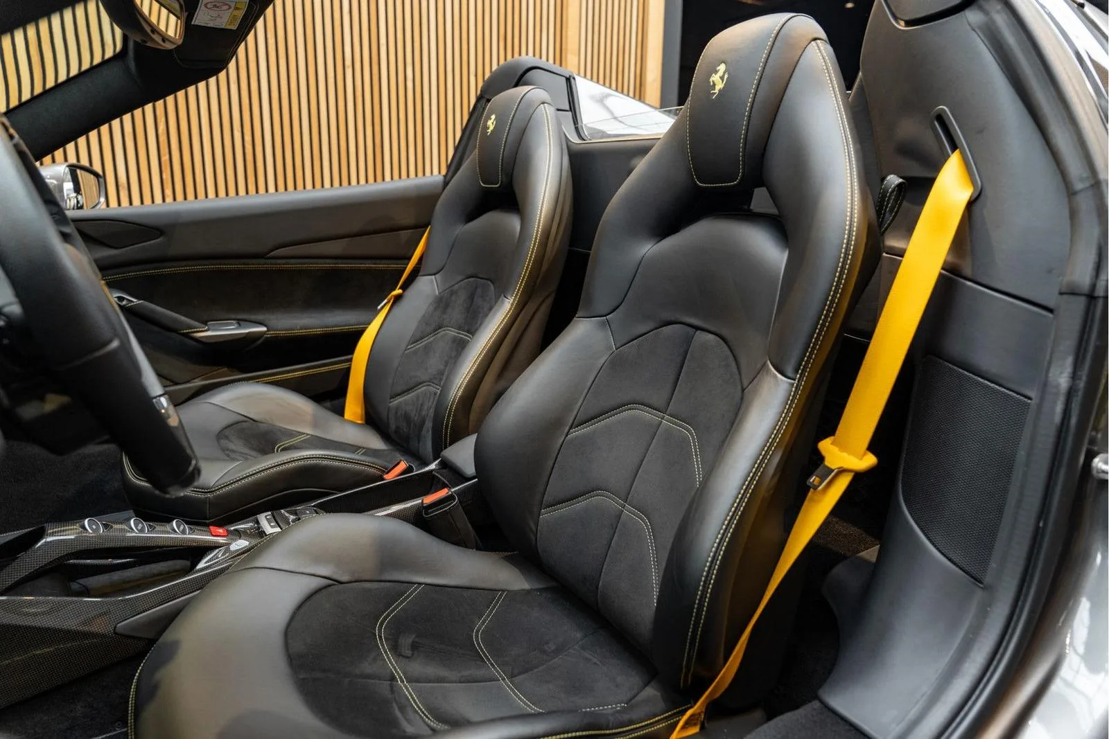 2016 Ferrari 488 Spider, 9/30