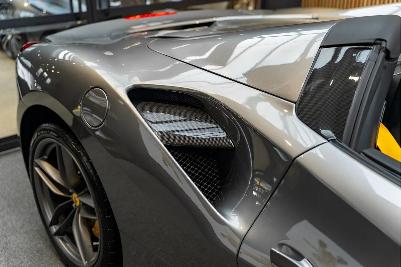 2016 Ferrari 488 Spider, 15/30