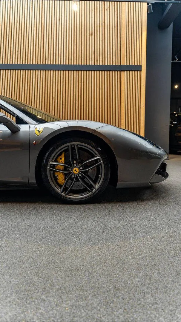 2016 Ferrari 488 Spider, 27/30
