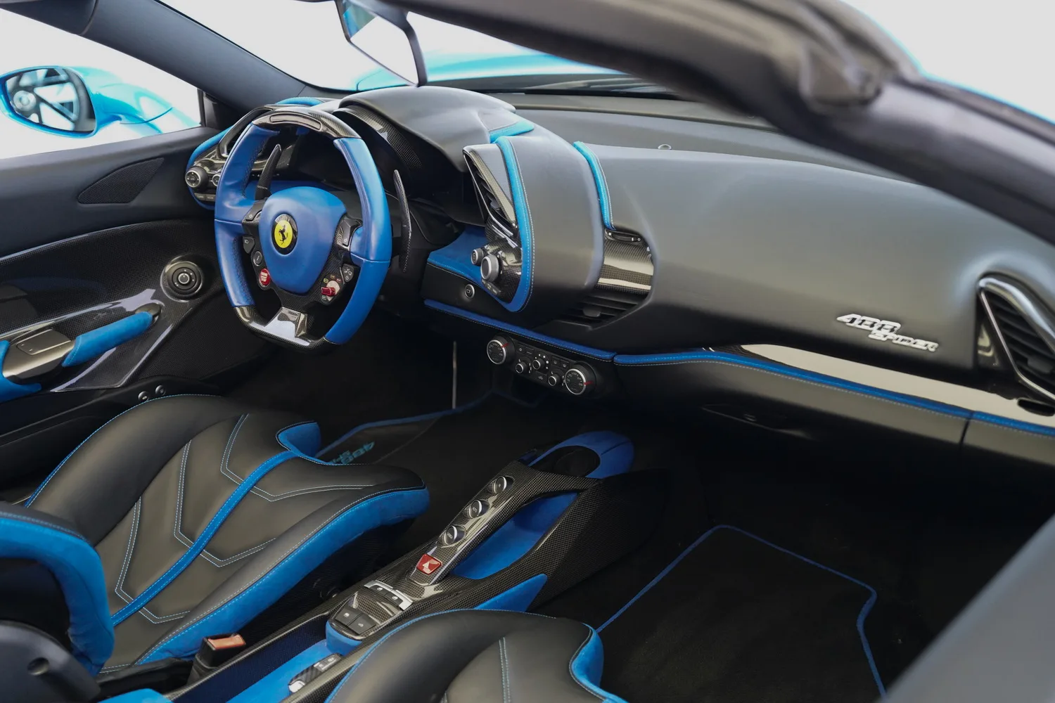 2016 Ferrari 488 Spider, 6/17