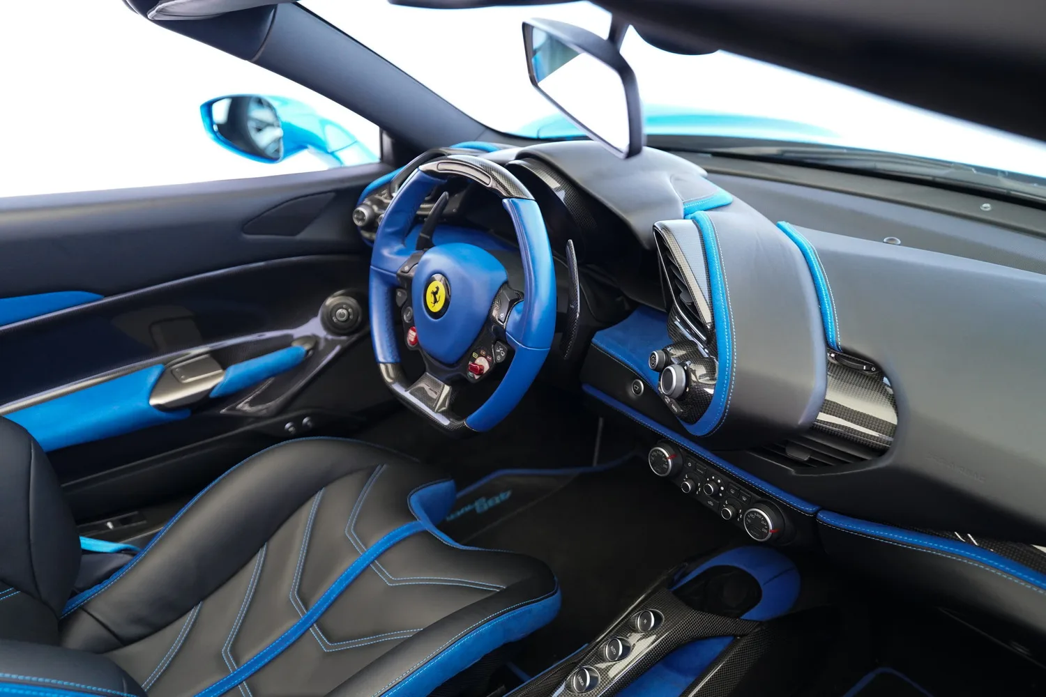 2016 Ferrari 488 Spider, 9/17