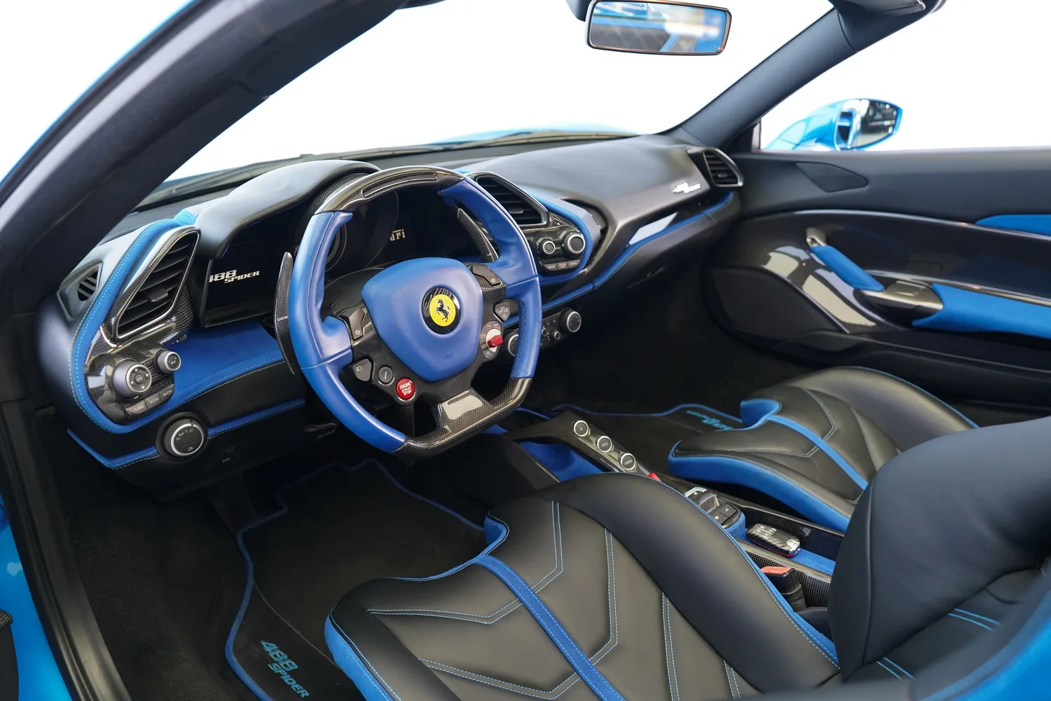 2016 Ferrari 488 Spider, 11/17