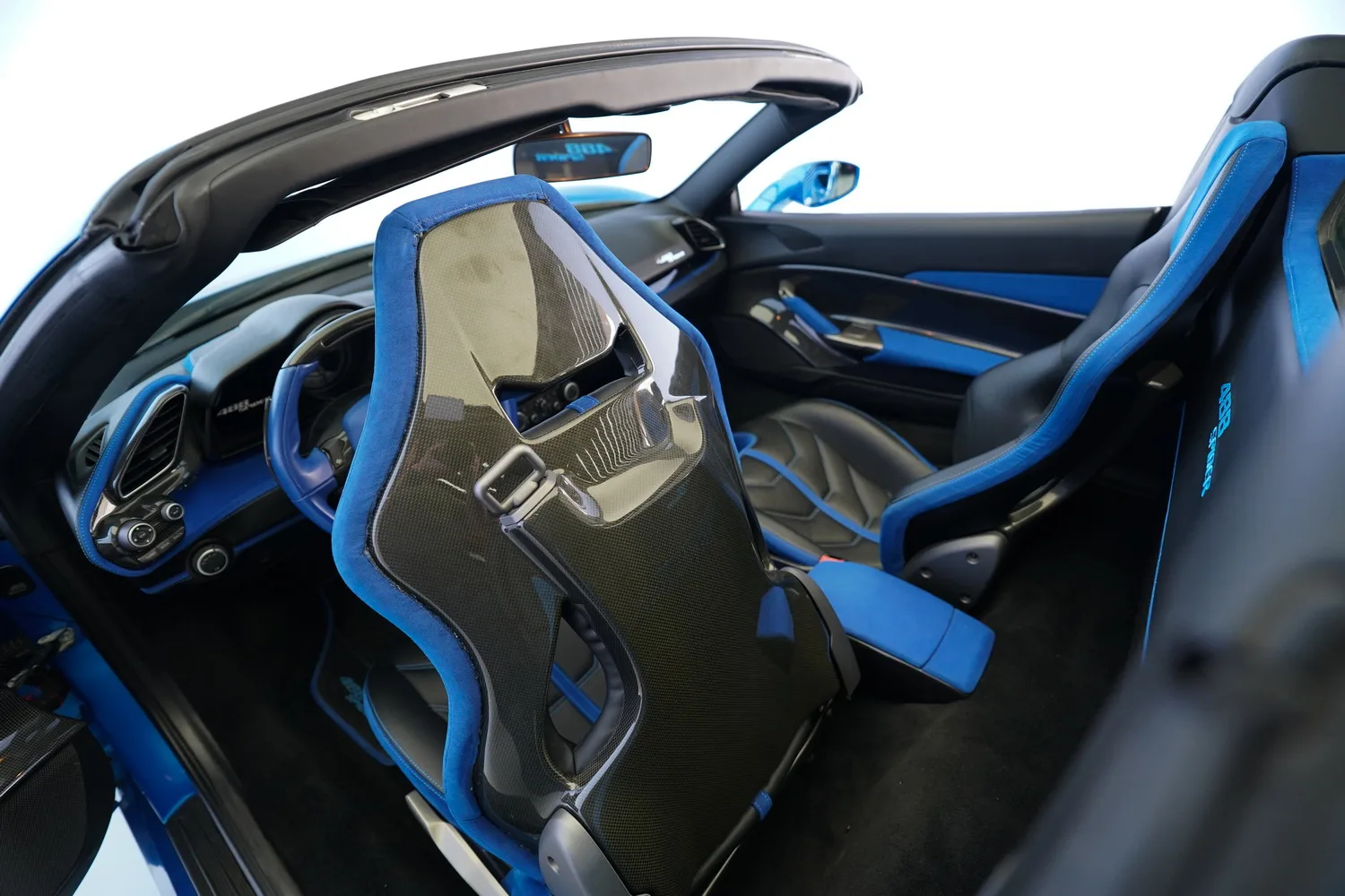 2016 Ferrari 488 Spider, 12/17