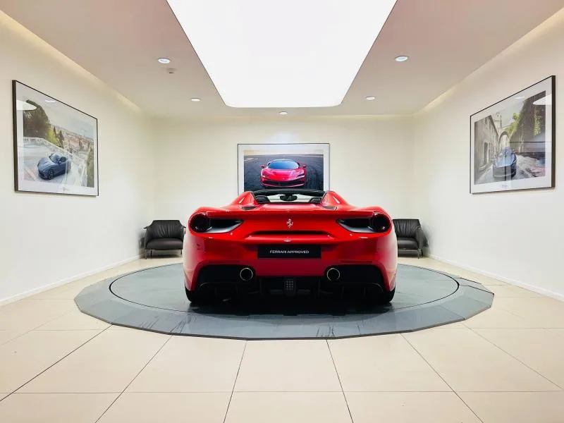 2016 Ferrari 488 Spider, 8/20