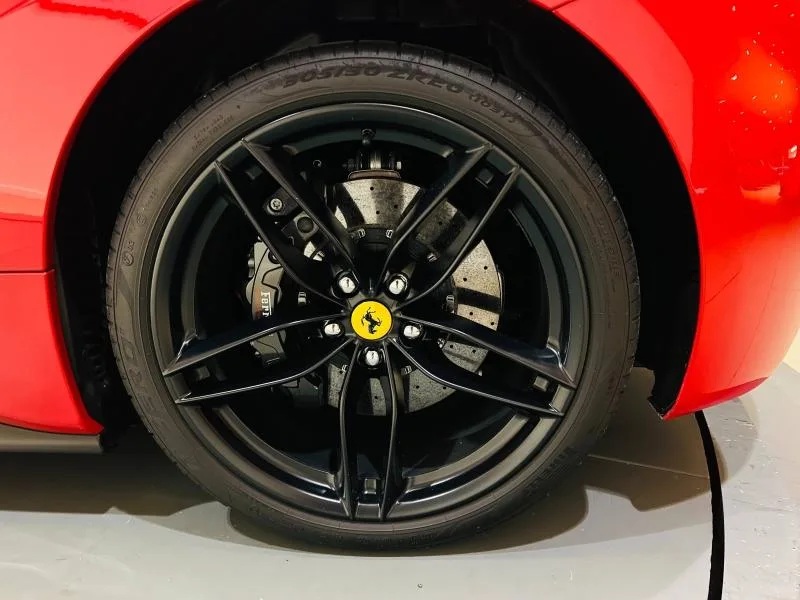 2016 Ferrari 488 Spider, 17/20