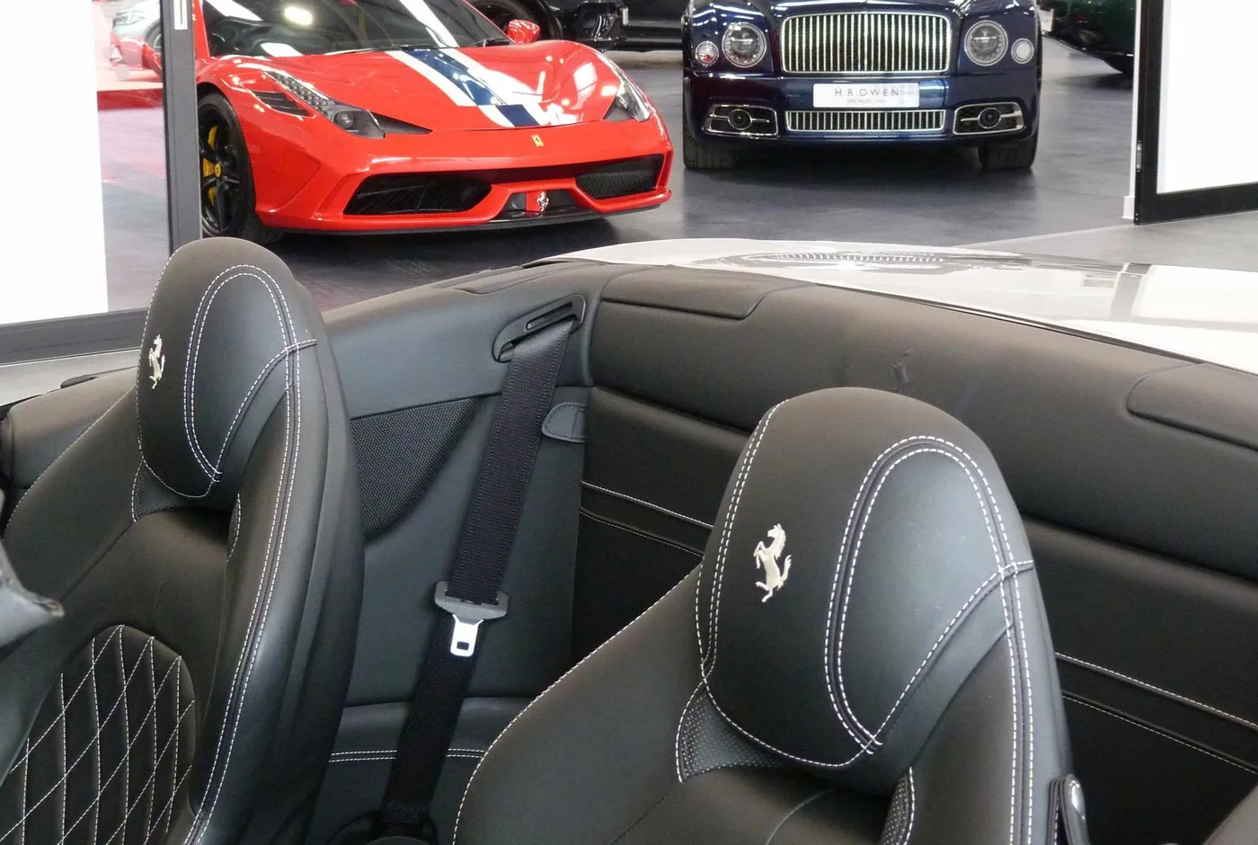 2016 Ferrari California T offered by a franchised dealer group in Cheltenham, United Kingdom, photo 21 of 25