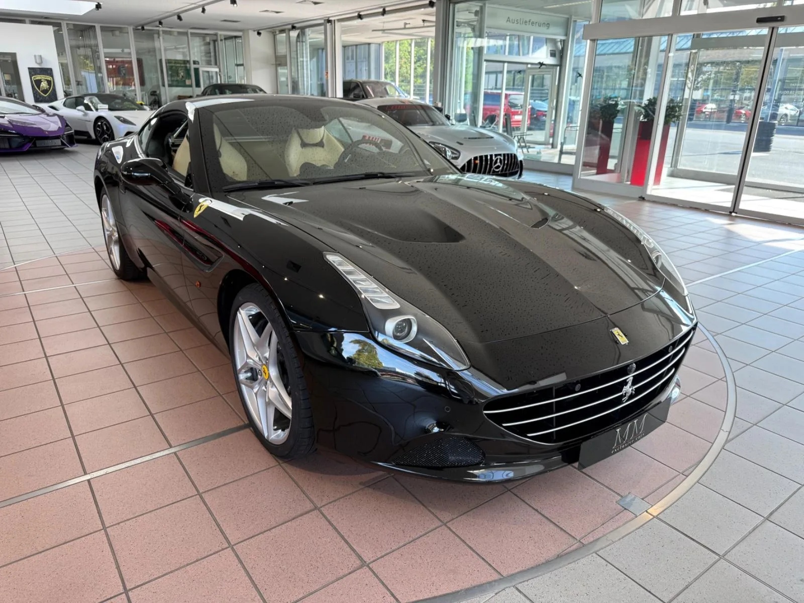 2016 Ferrari California T proposée par un concessionnaire spécialisé à Hannover, Allemagne, photo principale