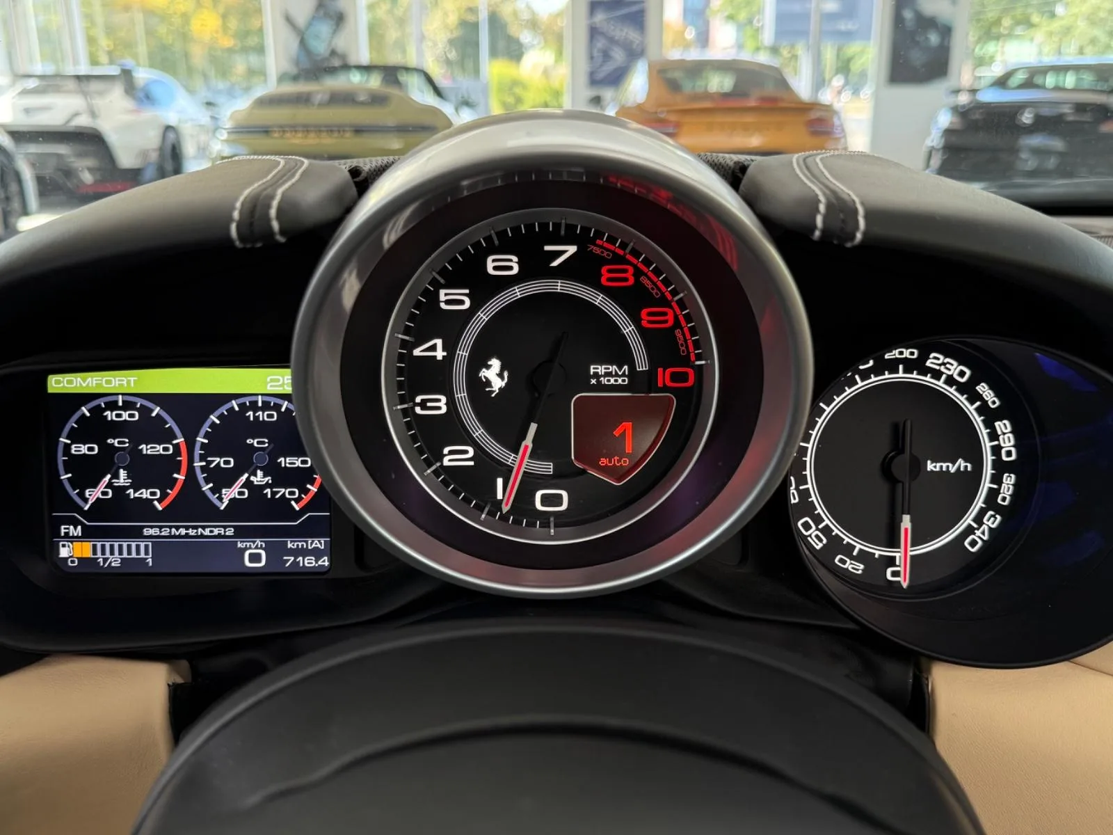 2016 Ferrari California T, 17/19