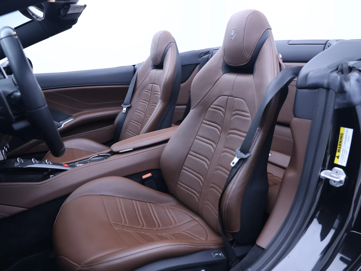 2016 Ferrari California T proposée par un concessionnaire spécialisé à Frankfurt am Main, Allemagne, photo 6 sur 15