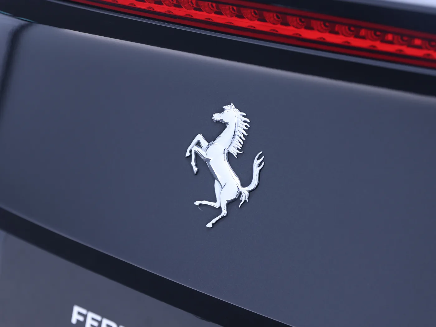 2016 Ferrari California T proposée par un concessionnaire spécialisé à Frankfurt am Main, Allemagne, photo 11 sur 15