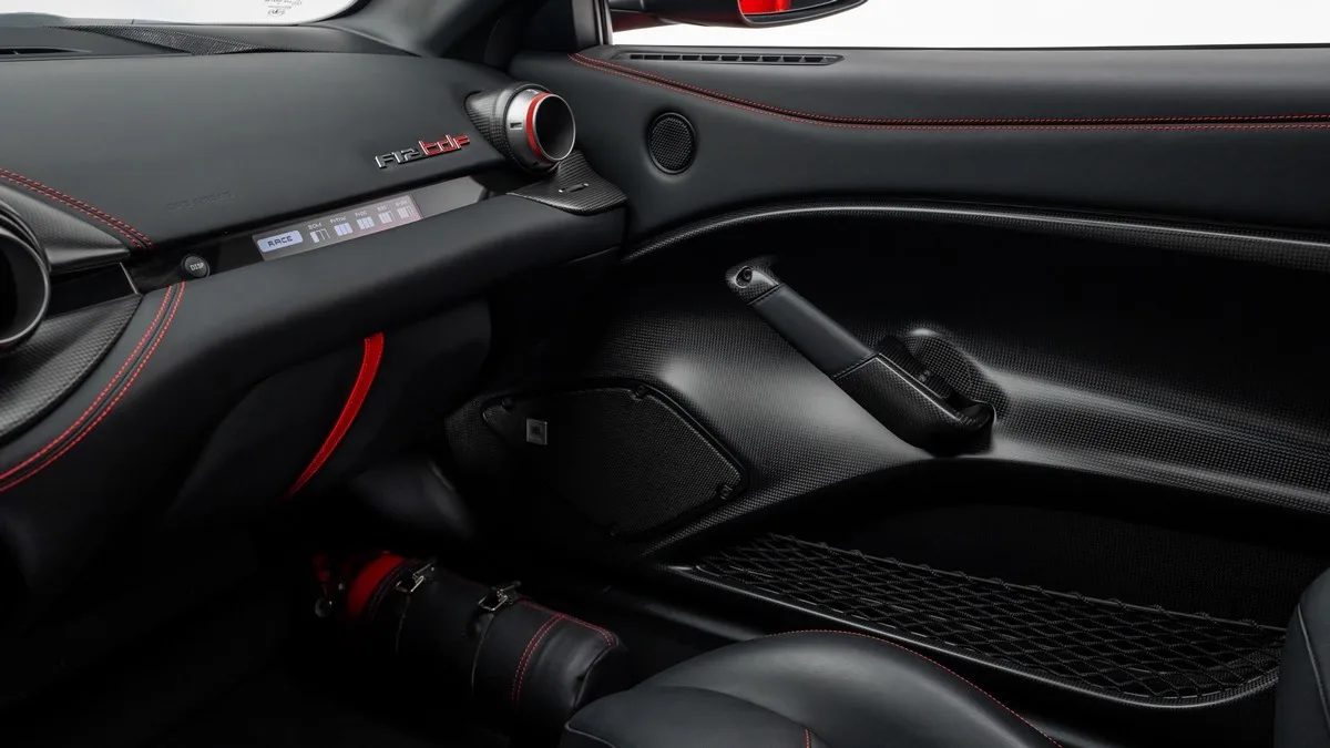 2016 Ferrari F12tdf, 22/30